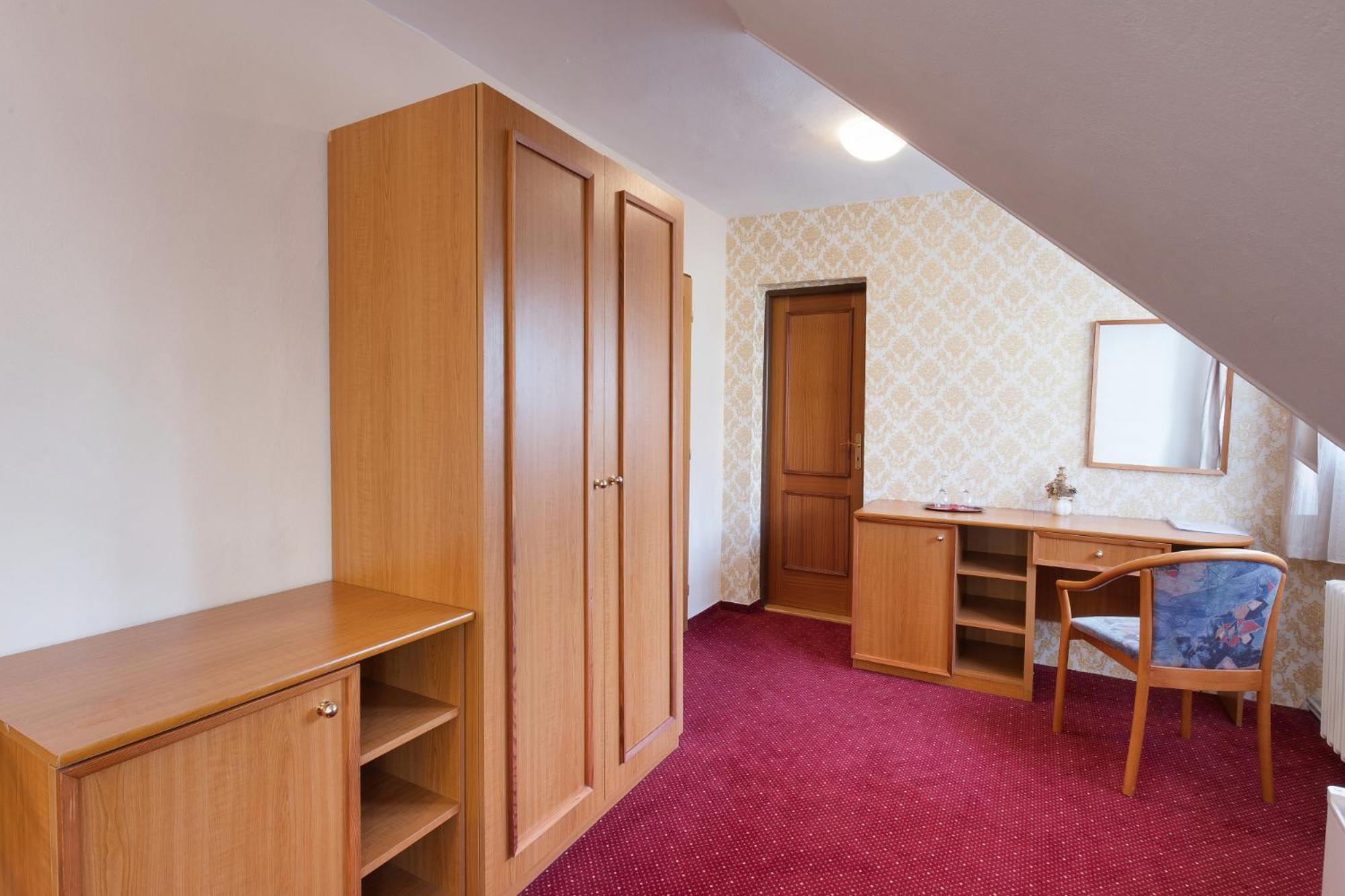 Hotel U Cerneho Orla Telč المظهر الخارجي الصورة