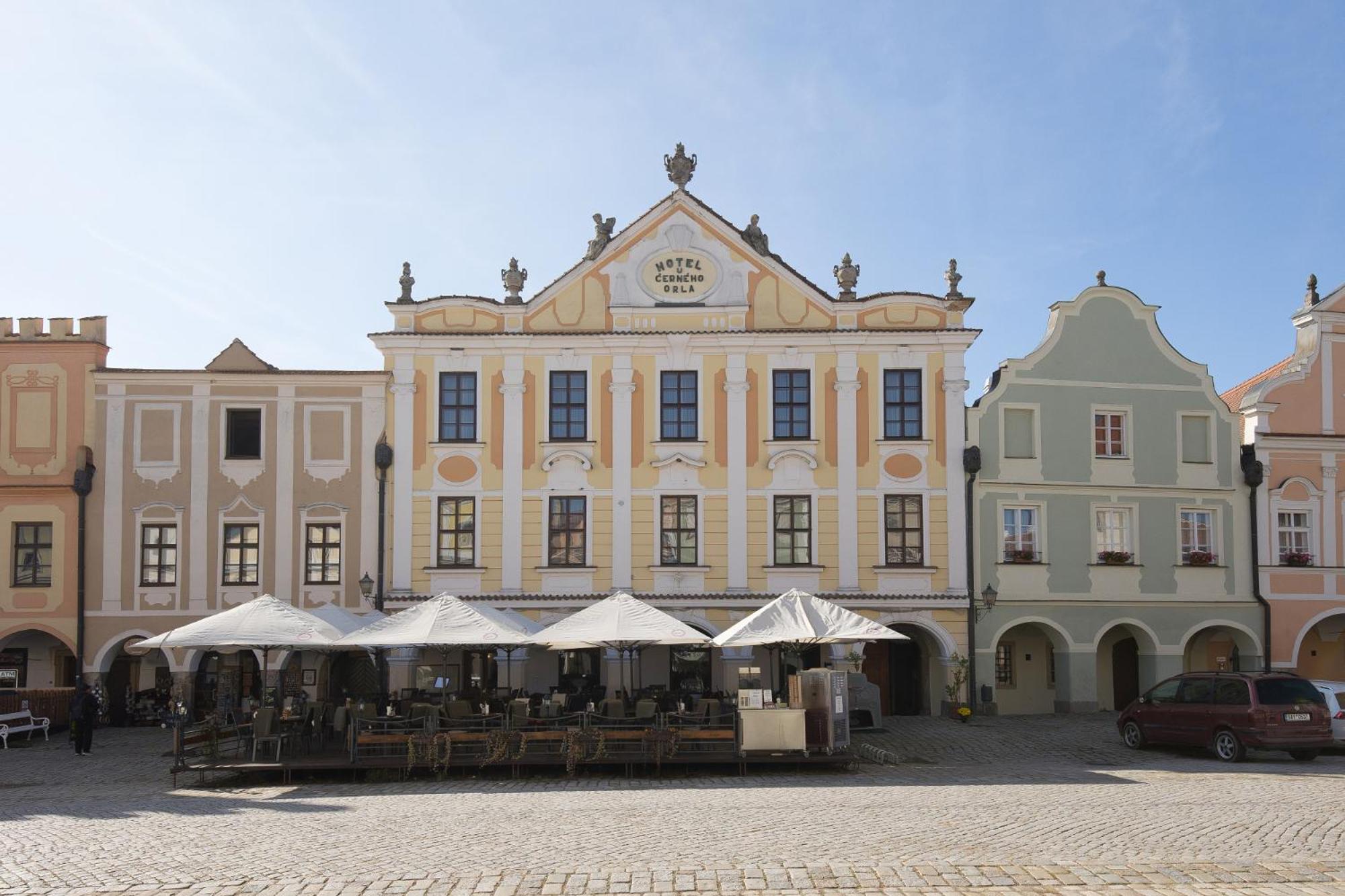 Hotel U Cerneho Orla Telč المظهر الخارجي الصورة