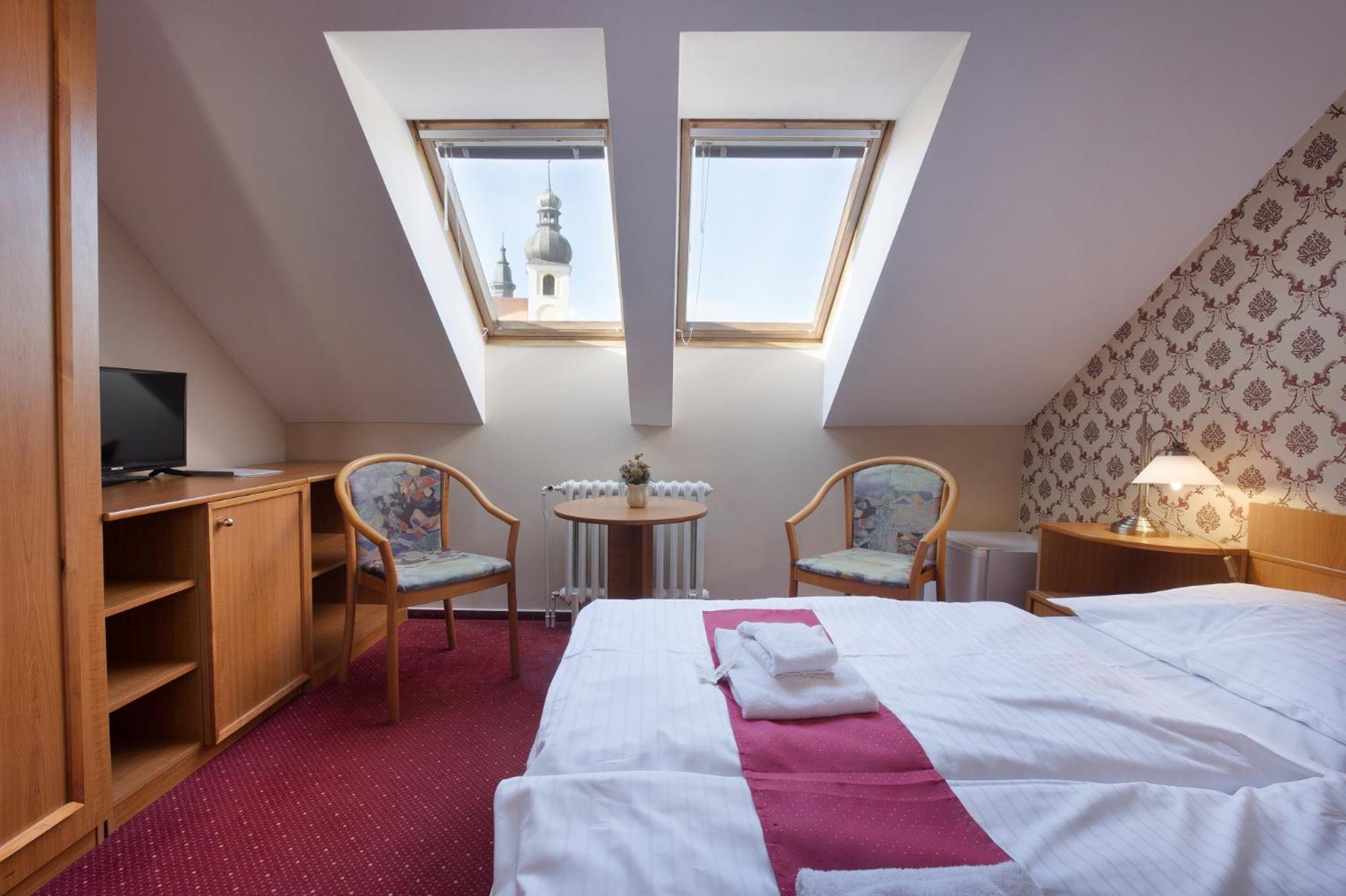 Hotel U Cerneho Orla Telč المظهر الخارجي الصورة